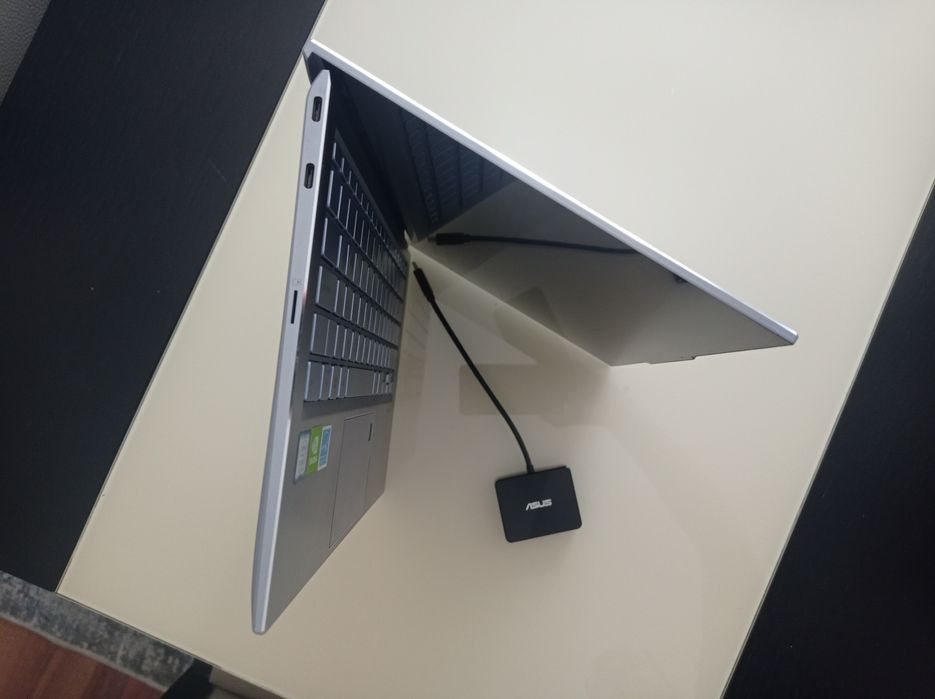 Asus Zenbook S13