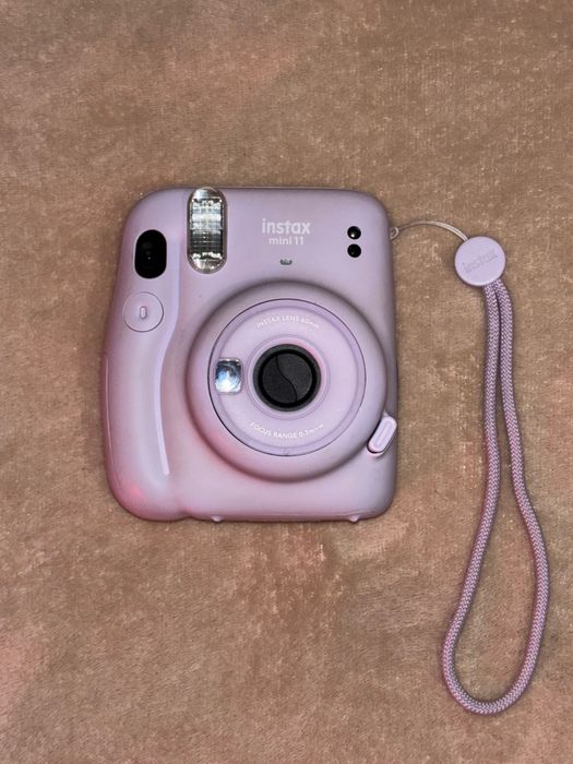 Instax mini 11 roxa - ótimo estado