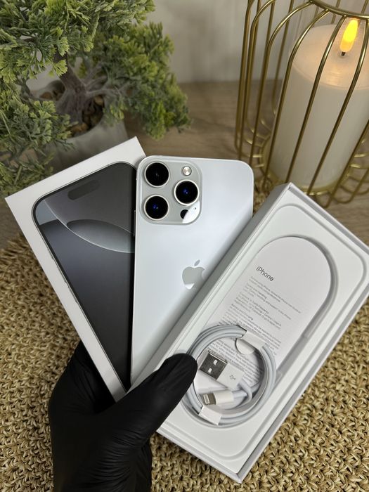 IPhone 16 Pro (White Titatium) 128GB XR в корпусі IPhone 16 Pro