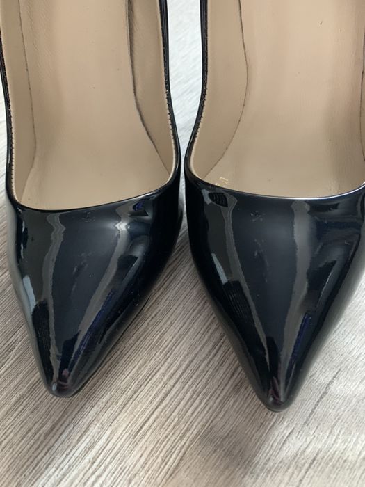 Кожаные туфли 37 размер