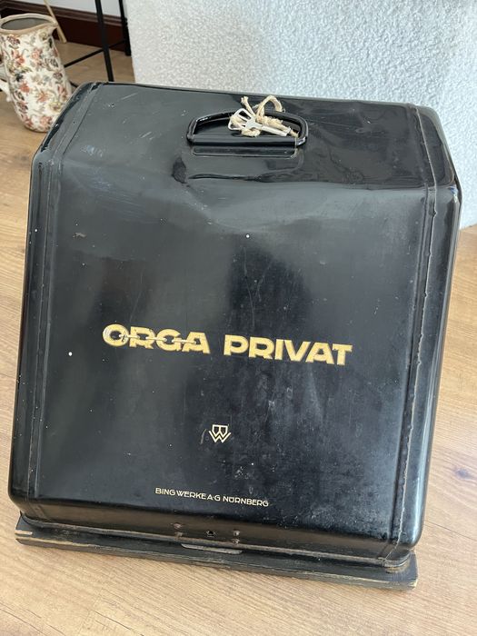 Maquina de escrever vintage a funcionar