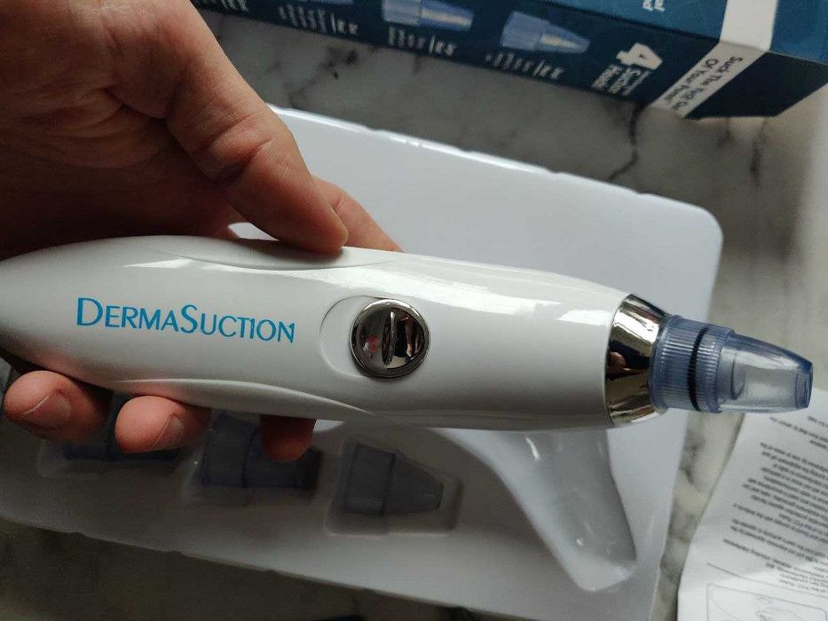 Derma Suction очиститель пор вакуумный для лица