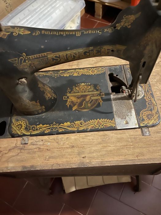 Maquina de Costura Singer