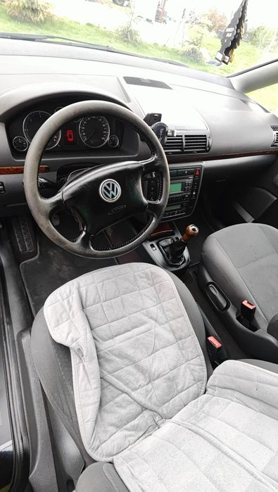 VW Sharan 1.9 TDI 130 km