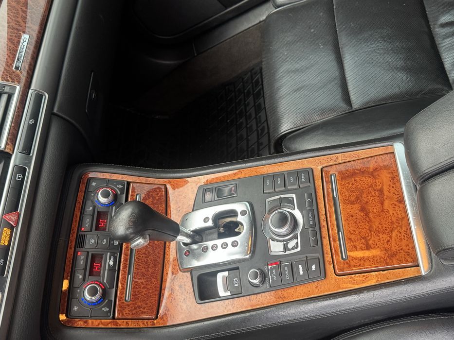продам AUDI A8S8 4.2