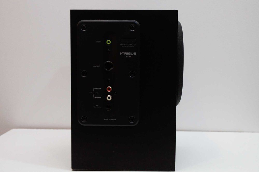 Subwoofer do Creative I-TRIGUE 3220