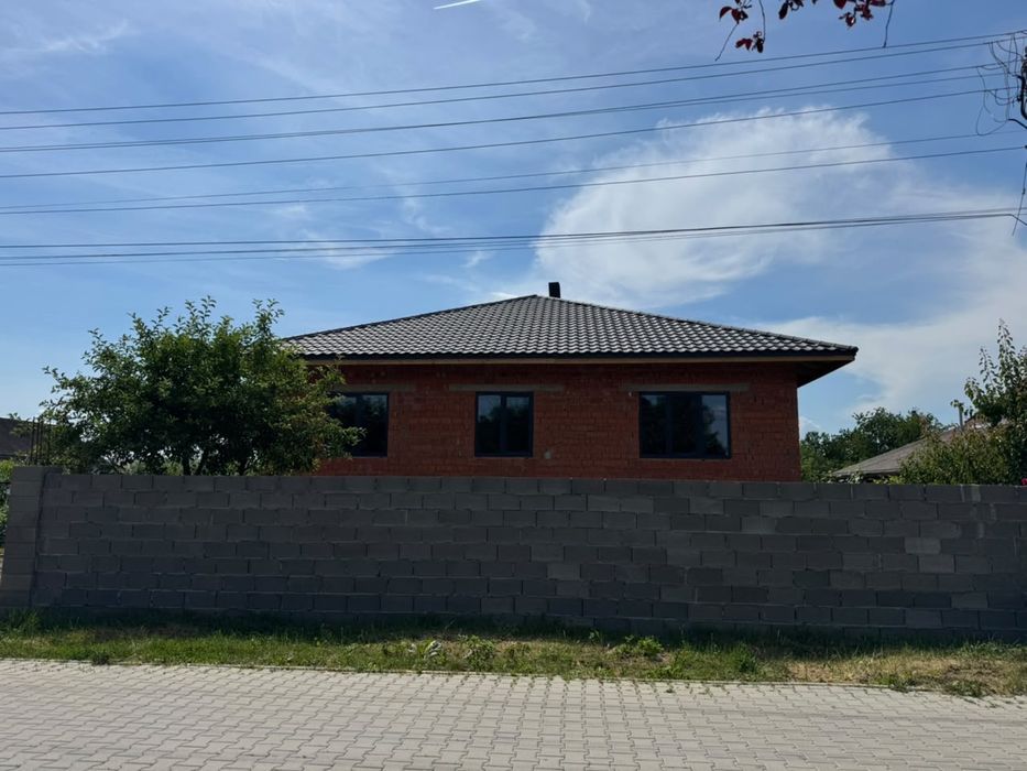 Продаж просторого будинку Сторожниця
