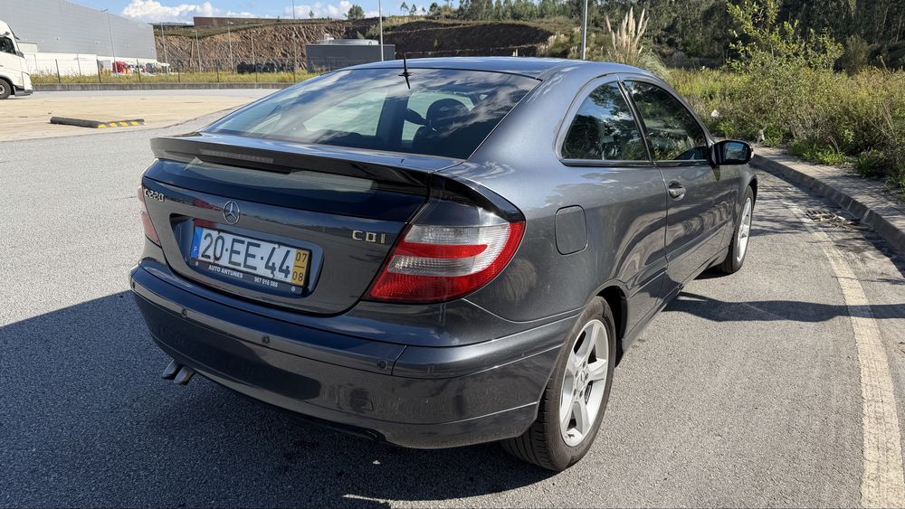 Mercedes C220cdi Sportcoupe — photo 4