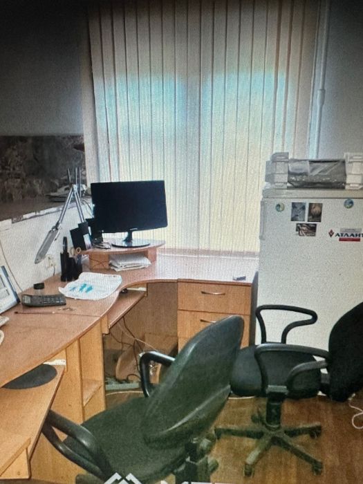 Отличный вариант для бизнеса 30.3 м 2 кабинета фасадный вход