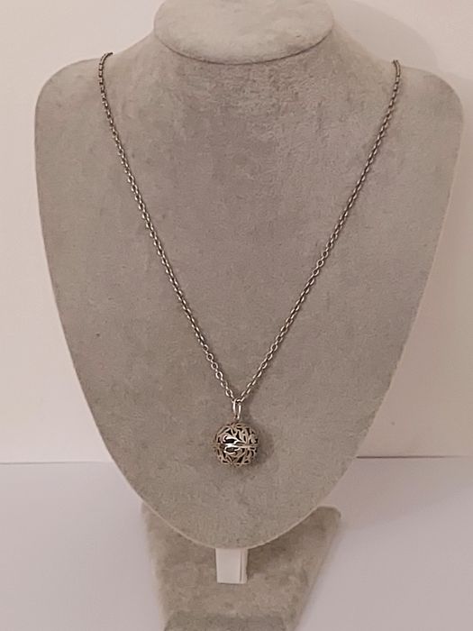 Srebrny naszyjnik szarotki duża kula