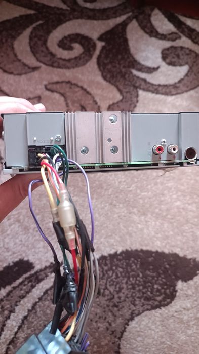 Продам автомагнітолуJVC kd r165
