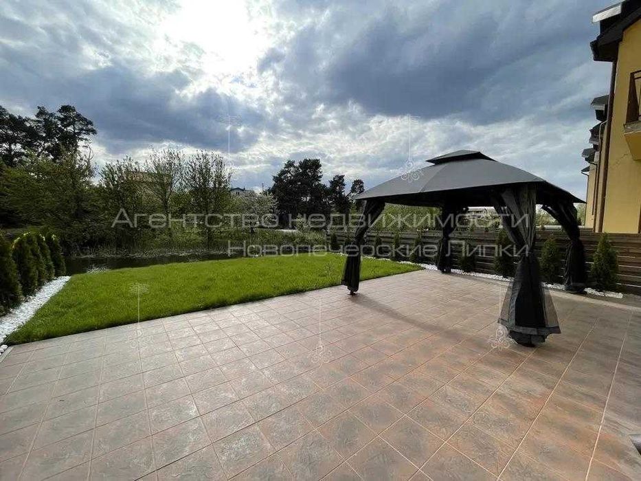 Продаж триповерхового таунхауса 290м2 в Козині КМ Montana Village