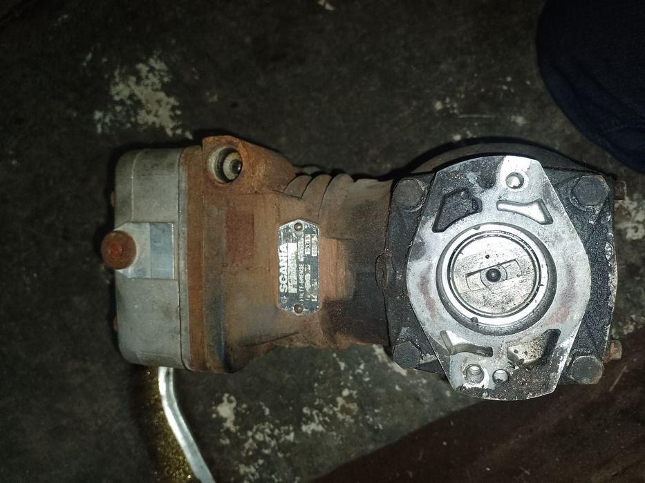 Компресор Скания