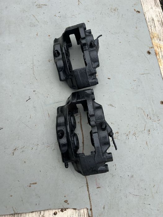 Продам супорта на Мерседес 207,208,209,210,308,309,310,Т1