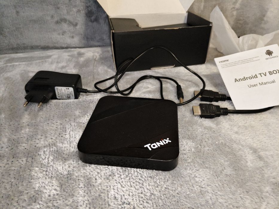 Приставка Android TV Box "TANIX"  2/16