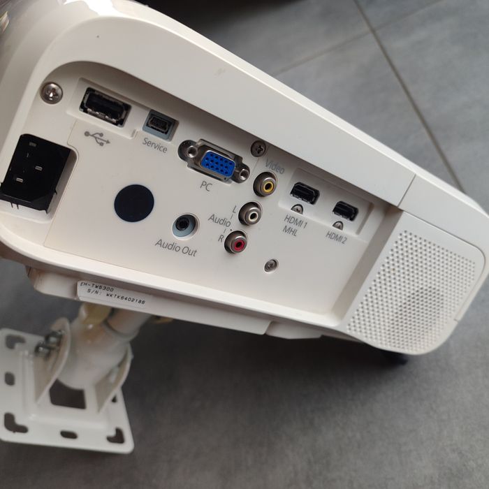 Rzutnik EPSON EH-TW5300 + gratis ekran 2,5*1,5m