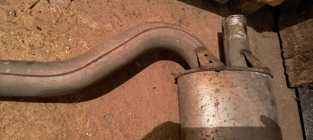 Tłumik środkowy Audi A4 B5 1,8 ; 1,8 T benzyna