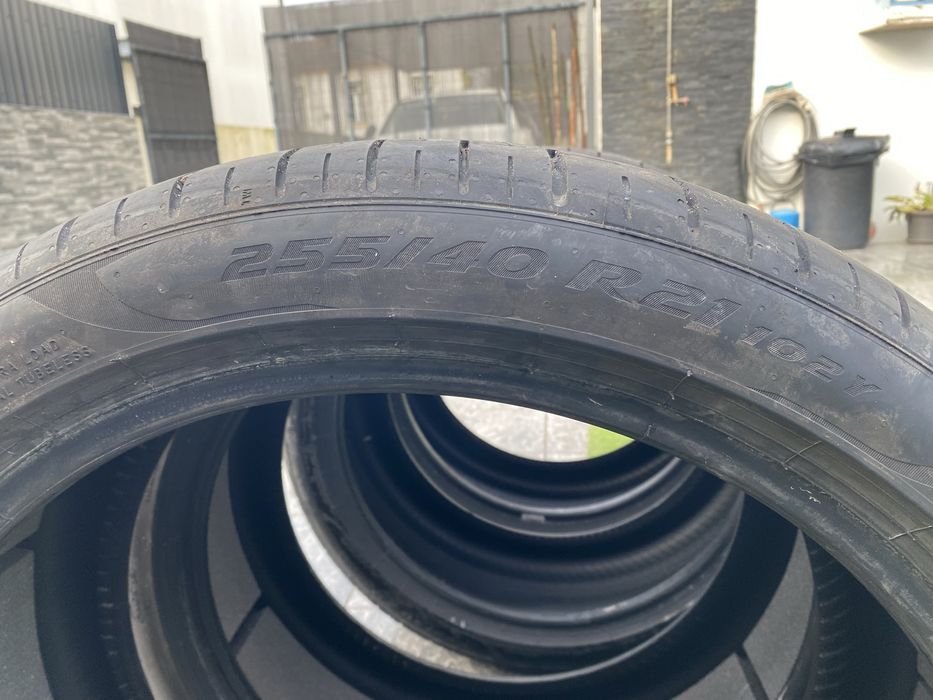 Pneus Pirelli P Zero