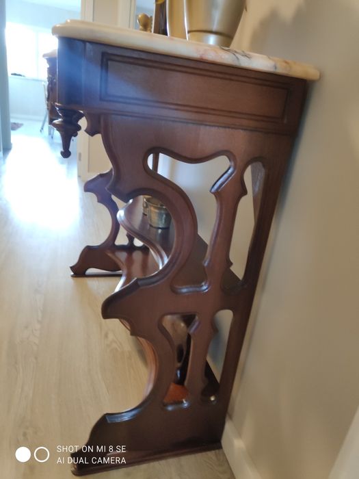 Vendo credência antiga restaurada