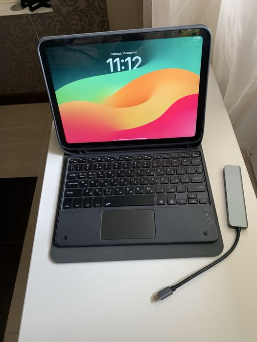 Планшет Apple iPad (10th generation) 10.9" 2022 Wi-Fi 64Gb Blue