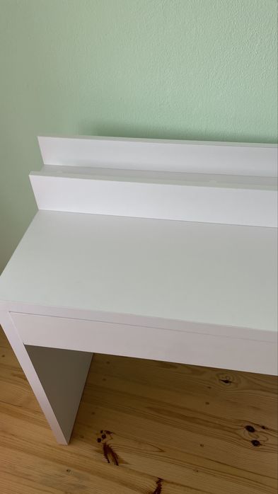 Туалетний столик