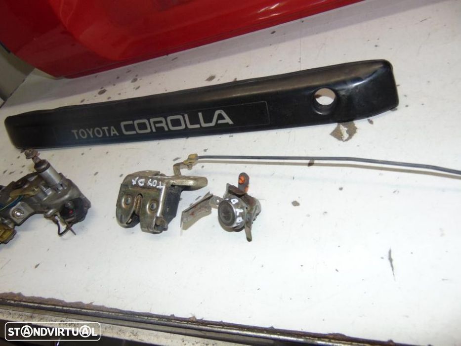 Toyota Corolla DX 3pt tampa mala " usado em bom estado