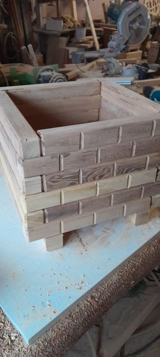 Donice ogrodowe drewniane