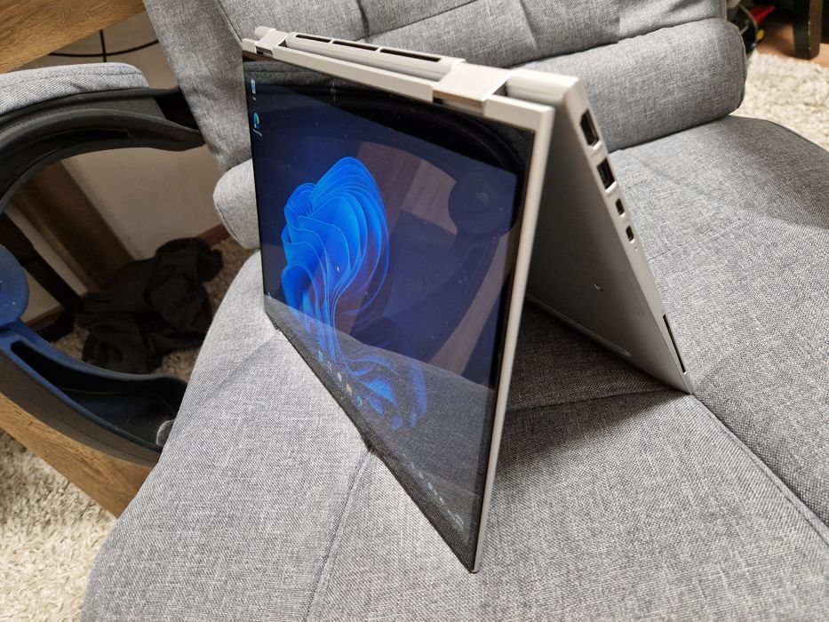 Laptop HP Elitebook 830 g9 x360 2w1 i5 12gen win11 16GB ram 512GB nvme