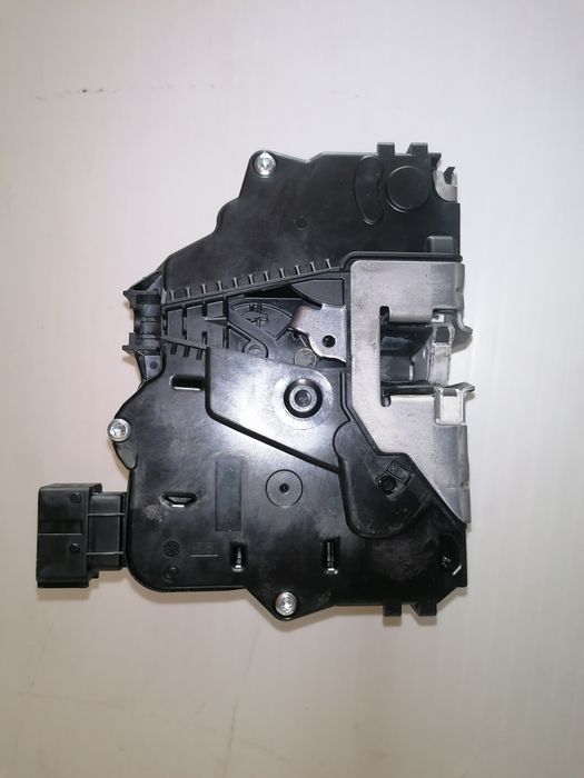 Opel Corsa E (X15) 2014/15/16/17/18/19/20/21/22 fechadura frente esg
