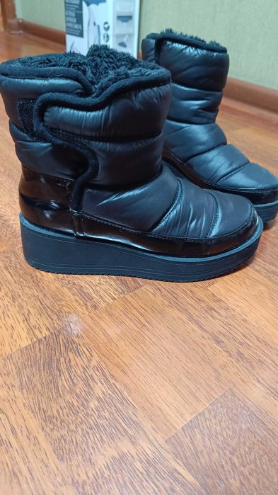 Взуття зимове жіноче утеплене