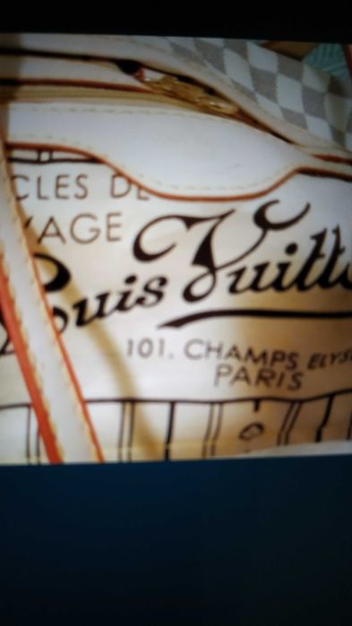 Сумка Луи Виттон светлая женская