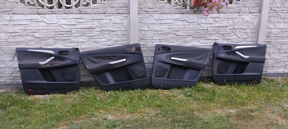 Tapicerka drzwiowa ford S-Max