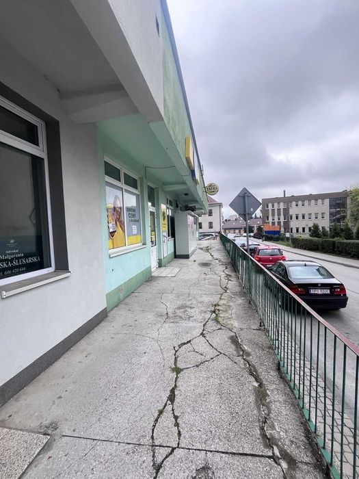 Budynek użytkowy z działką