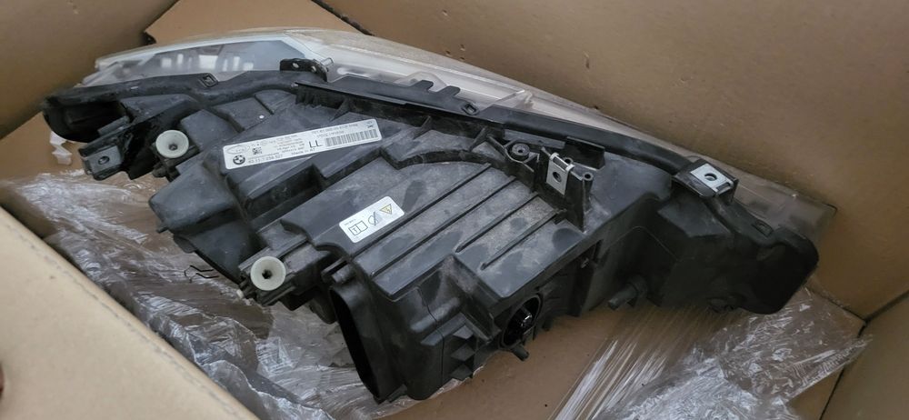 Farol bi-xénon direcional original bmw f30/31