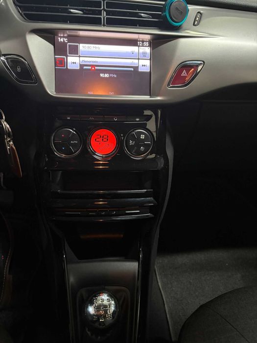 Citroën 2016 • 129.000 km • Gasolina