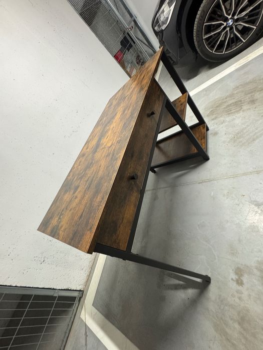 Biurko loftowe w bardzo dobrym stanie