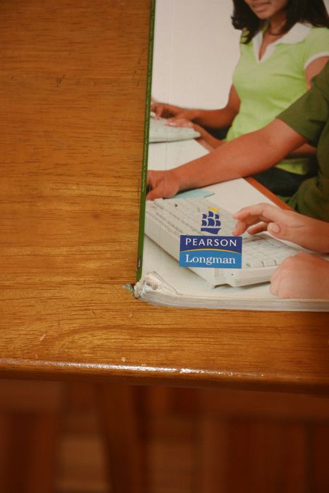 Manual + Livro de atividades "Step Ahead" - Inglês 9º ano64551955107714122