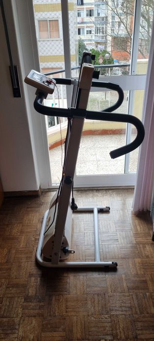 Electric treadmill441818587428311042