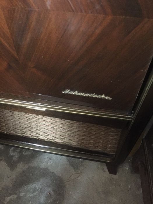 Gira discos Movel muito antigo vintage peca única 1,20x50x80