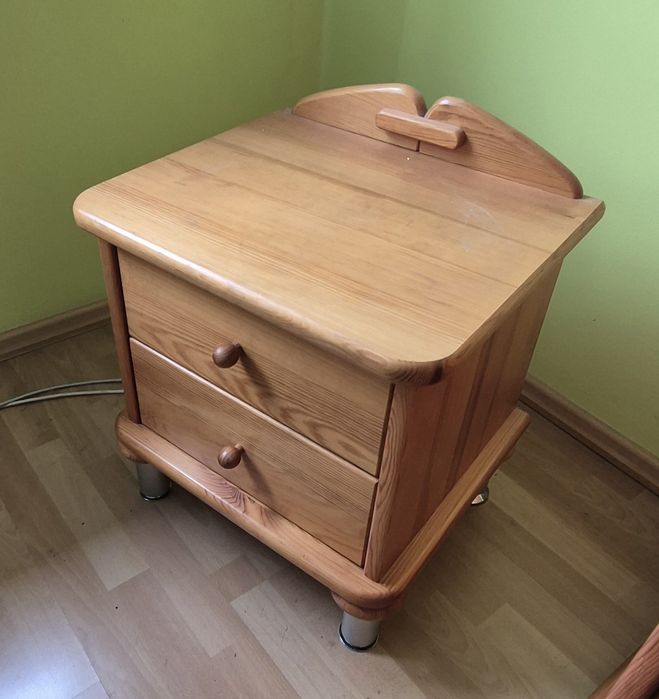 Szafka nocna sosnowa