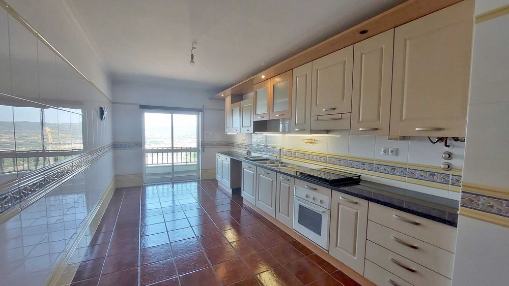 Arrendo Apartamento T2 Tortosendo, Covilhã