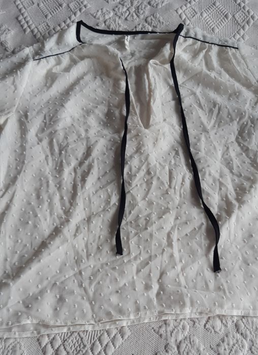 Blusa branca stradivarius