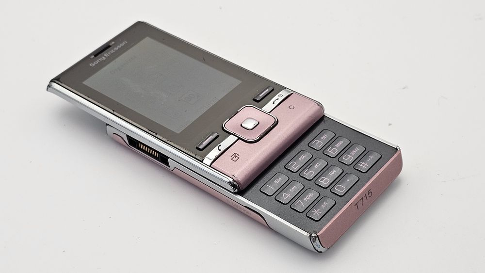Sony Ericsson T715 Różowy. Sprawny