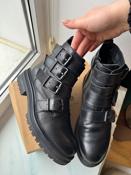 Жіночі зимові черевики