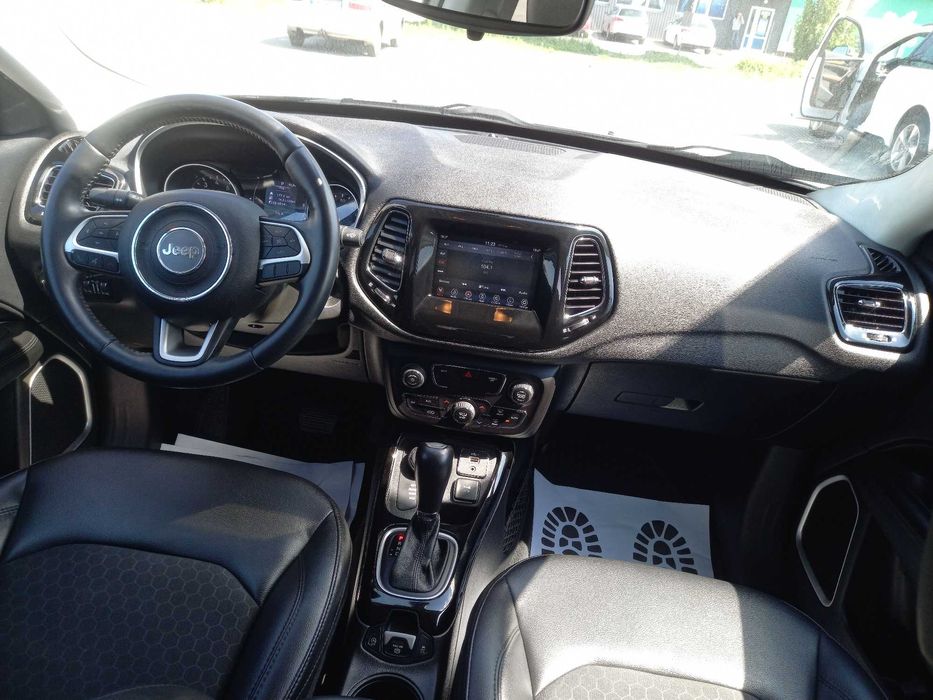 Jeep Compass 2018 2.4 9АТ (180 к.с.) AWD Latitude