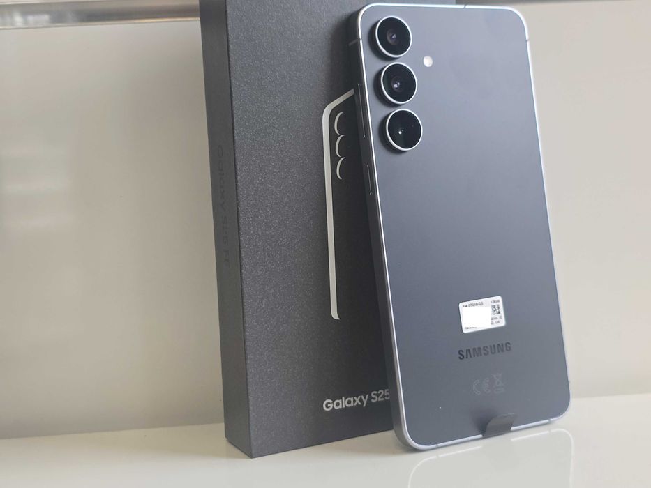 Samsung Galaxy S25 FE 8/128GB JetBlack Sklep Zamiana