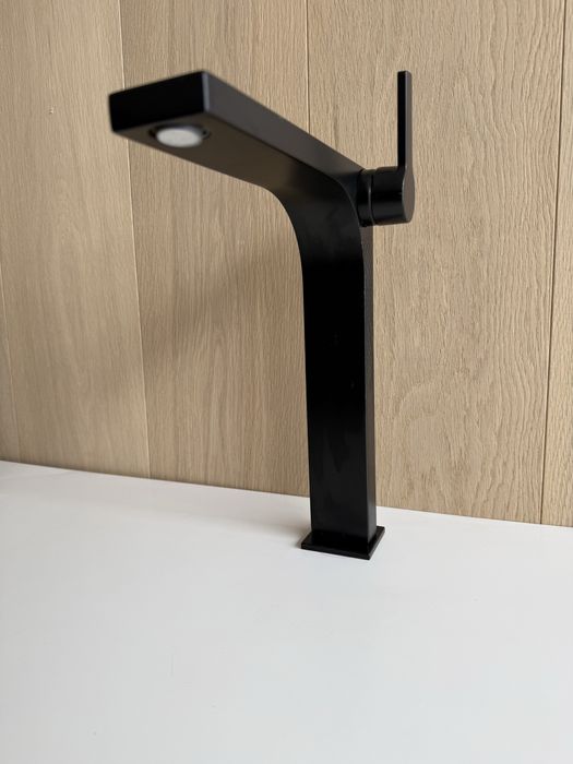 Bateria umywalkowa jednouchwytowa EDITION 11 PLANNING 250