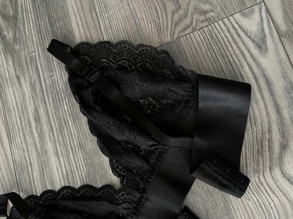 Stanik koronkowy Midnight Clothing 80C czarny miękki handmade regulowany bralette koronka lace