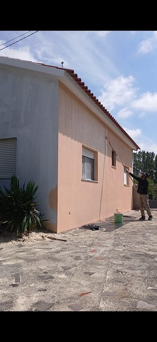 Pinturas,  limpesa Domestica , pequenos reparos, manutenção e remodelação.