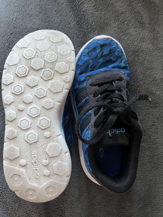 Кросівки adidas